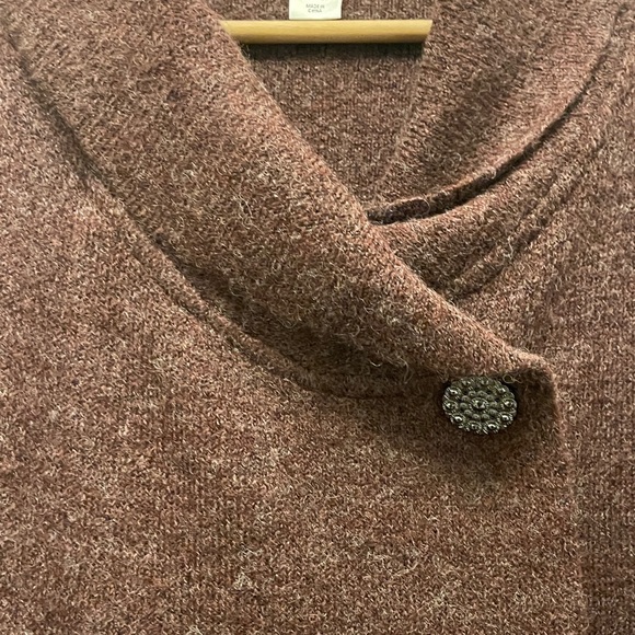 Women's Burgundy Sweater - Picture 4 of 7